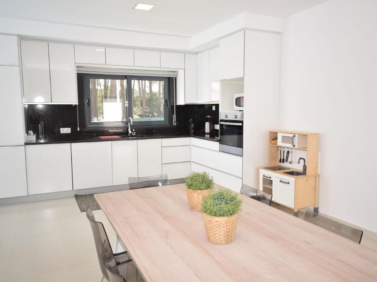 Modern Villa With Private Pool Near The Beautiful Beach Of Foz De Arelho Nadadouro Exterior foto