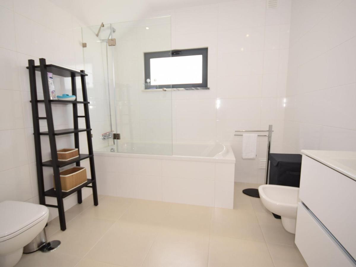 Modern Villa With Private Pool Near The Beautiful Beach Of Foz De Arelho Nadadouro Exterior foto