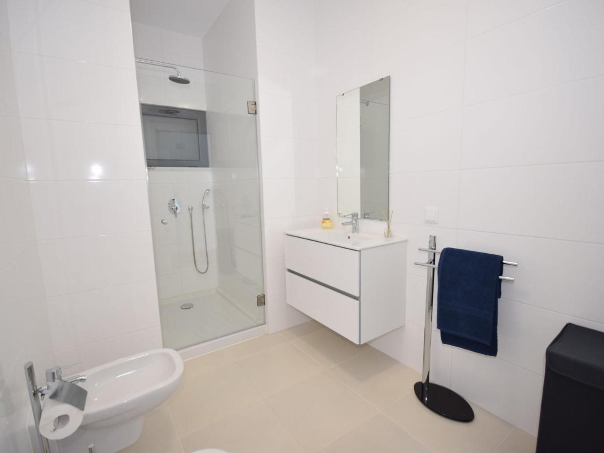 Modern Villa With Private Pool Near The Beautiful Beach Of Foz De Arelho Nadadouro Exterior foto